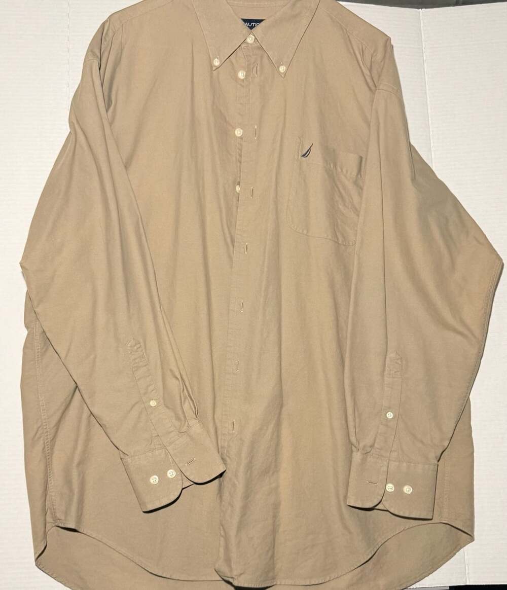Nautica Vintage Oxford Long Sleeve Button Down Shirt Size 34/35 Tan